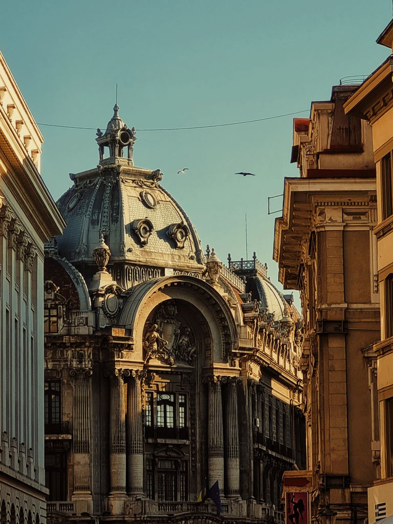 Bucharest Travel Guide